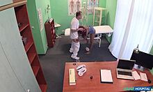 סקס מצלמות ריגול עם המטופלת הסקסית האפרו-אמריקאית ג'סמין ווב